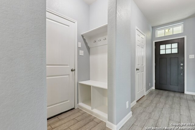 Image 19 of 36 For 8732 Stackstone