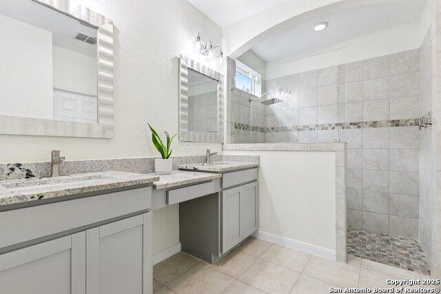 Image 23 of 36 For 8732 Stackstone