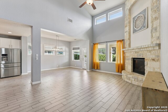 Image 4 of 36 For 8732 Stackstone