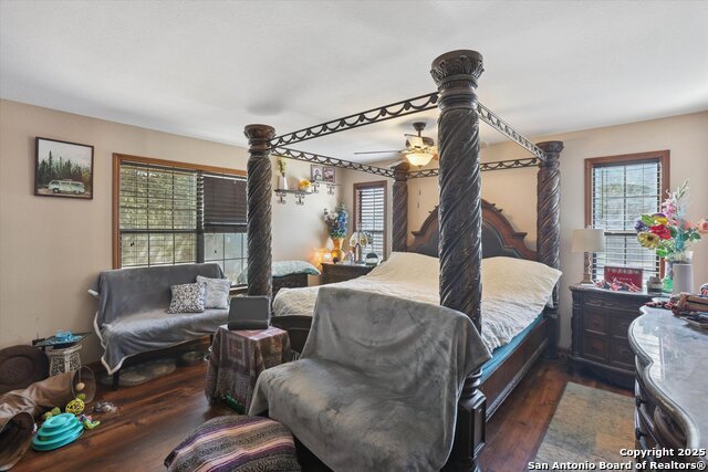 Listing photo id 9 for 31030 Setting Sun Dr