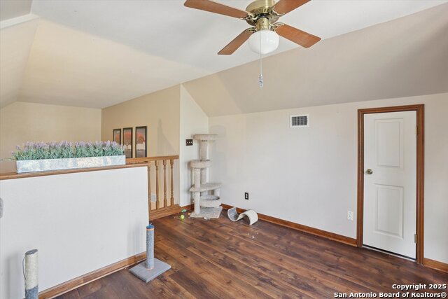 Listing photo id 12 for 31030 Setting Sun Dr