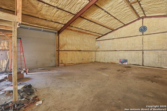 Listing photo id 13 for 31030 Setting Sun Dr