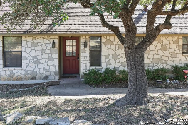 Listing photo id 1 for 31030 Setting Sun Dr