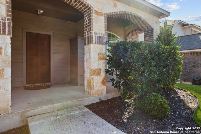 Image 3 of 22 For 7616 Mission Summit