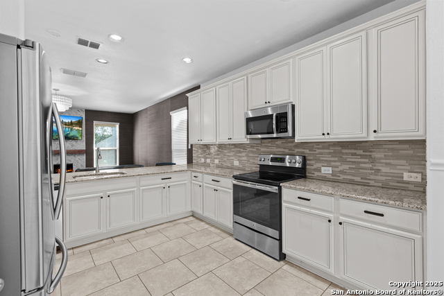 Image 6 of 22 For 7616 Mission Summit