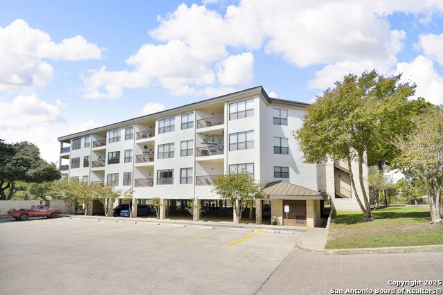 Details for 401 Lincoln W Apt A101, New Braunfels, TX 78130