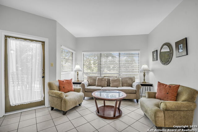 Image 12 of 21 For 401 Lincoln W Apt A101