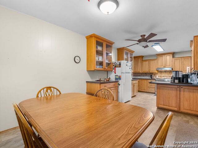 Listing photo id 13 for 2 Ridge  