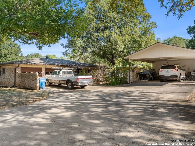 Listing photo id 26 for 2 Ridge  