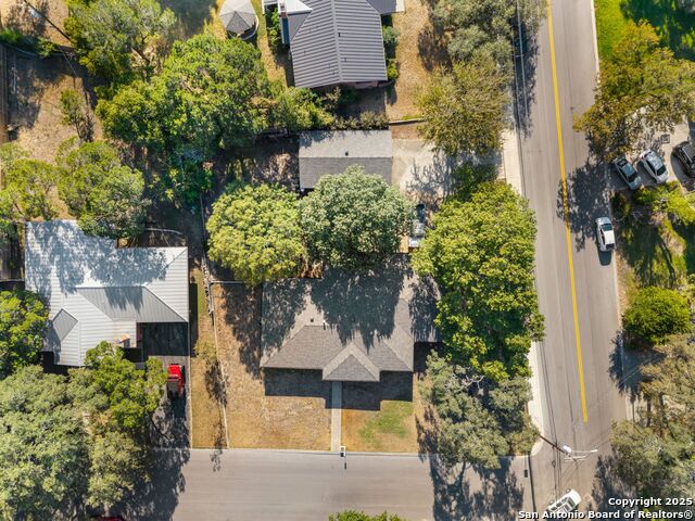 Listing photo id 2 for 2 Ridge  