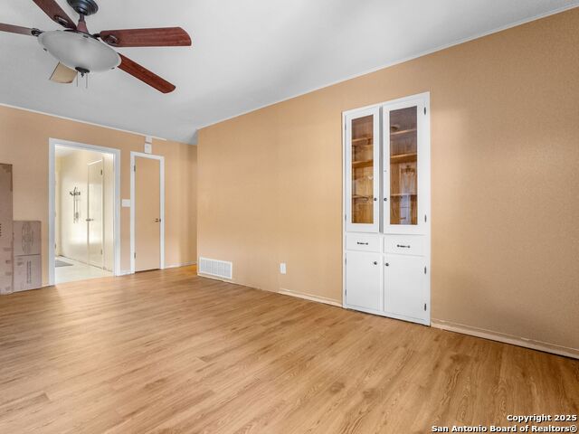 Listing photo id 7 for 2 Ridge  