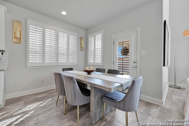 Image 20 of 56 For 8503 Desert Cove