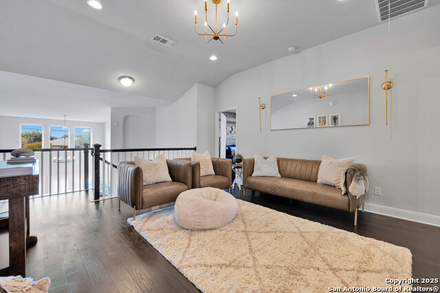 Image 28 of 56 For 8503 Desert Cove