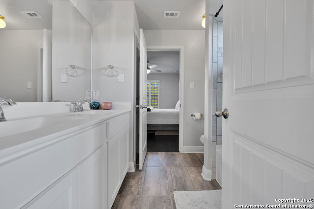 Image 33 of 56 For 8503 Desert Cove