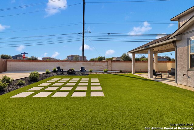 Image 44 of 56 For 8503 Desert Cove