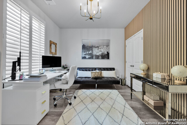 Image 7 of 56 For 8503 Desert Cove