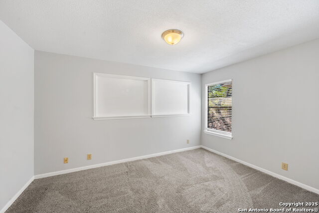 Image 23 of 28 For 8910 Lost Woods