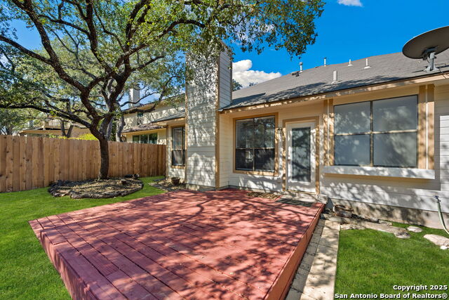 Image 24 of 28 For 8910 Lost Woods