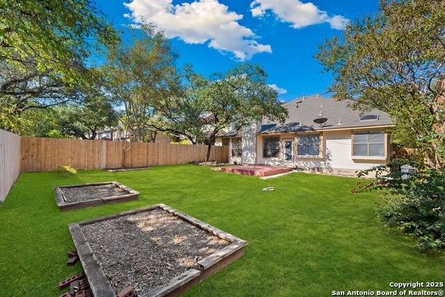 Image 26 of 28 For 8910 Lost Woods