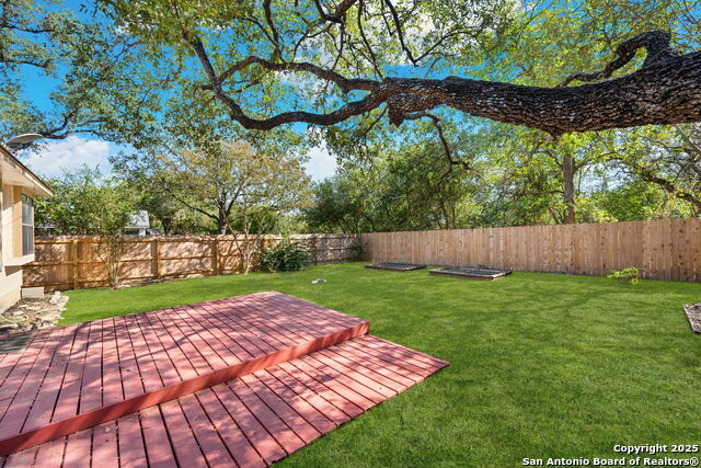 Image 27 of 28 For 8910 Lost Woods