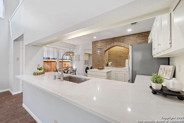 Image 3 of 28 For 8910 Lost Woods