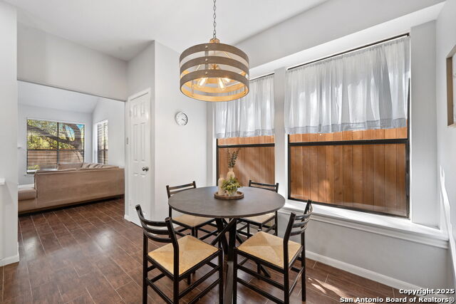 Image 7 of 28 For 8910 Lost Woods