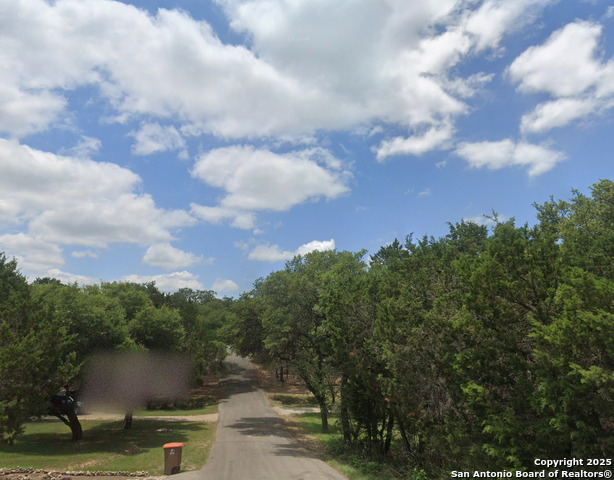 Image 4 of 6 For 532 Shady Oak