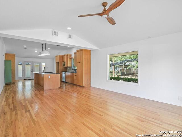 Image 15 of 37 For 17303 Blue Rock