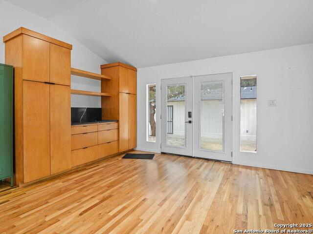 Image 18 of 37 For 17303 Blue Rock