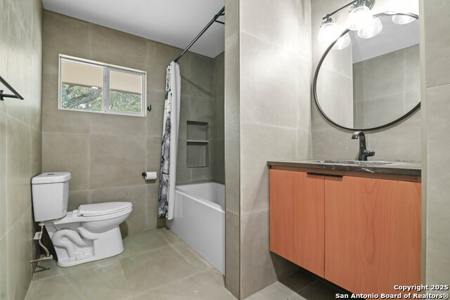 Image 35 of 37 For 17303 Blue Rock