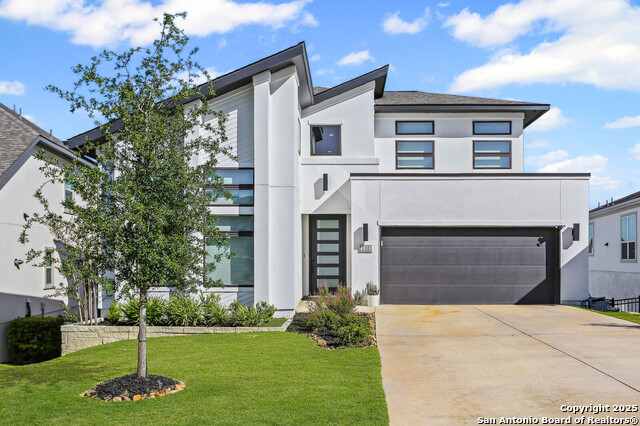 Details for 330 Navarro  , Boerne, TX 78006