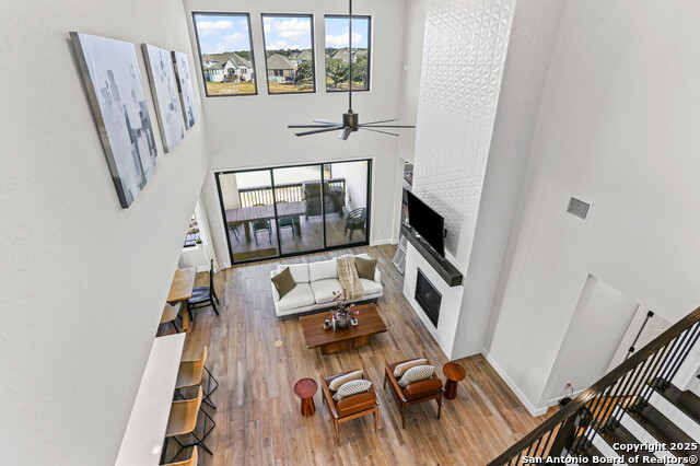 Image 24 of 42 For 330 Navarro