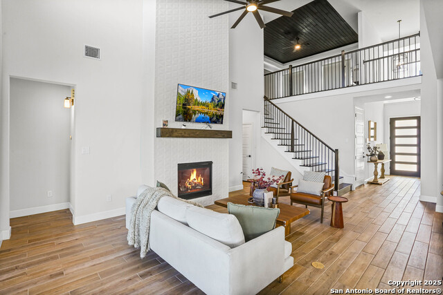 Image 8 of 42 For 330 Navarro