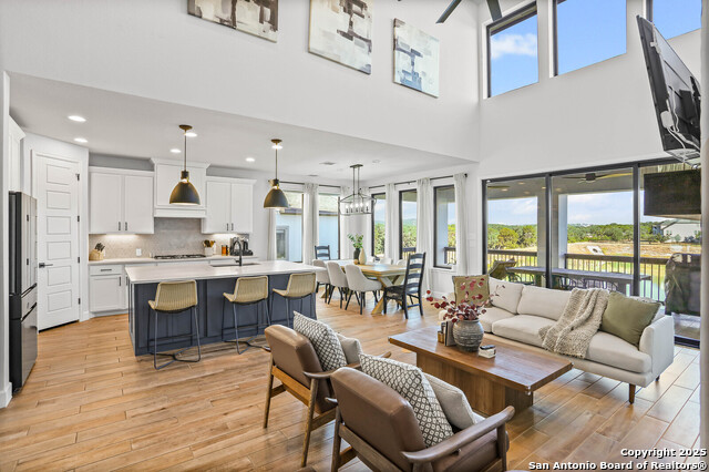 Image 9 of 42 For 330 Navarro