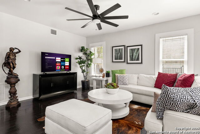 Image 2 of 29 For 500 Kendall  