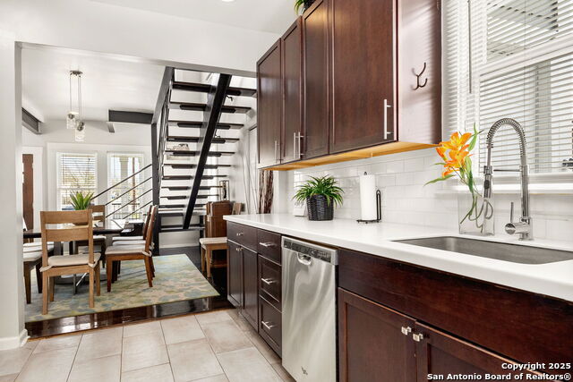 Image 7 of 29 For 500 Kendall  