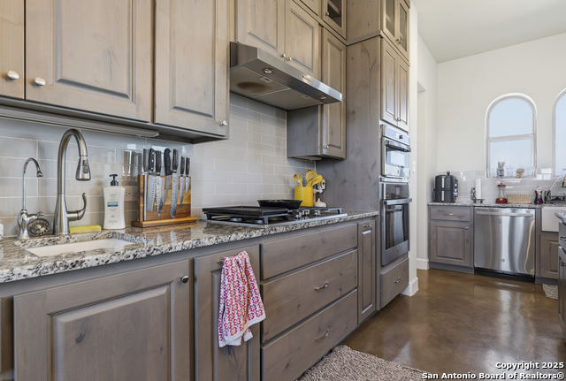 Image 14 of 50 For 937 Mystic Pkwy