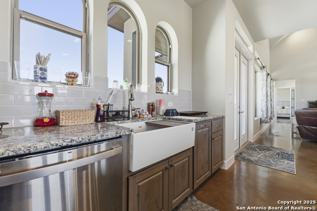 Image 17 of 50 For 937 Mystic Pkwy