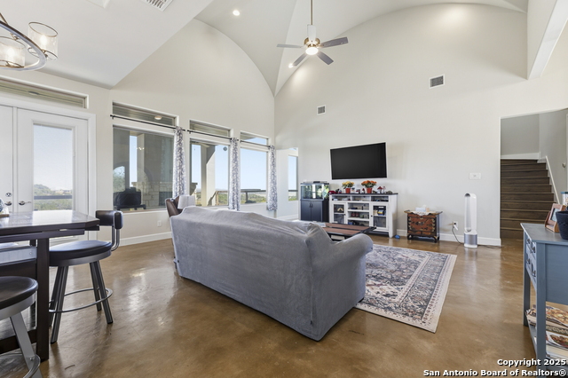 Image 6 of 50 For 937 Mystic Pkwy