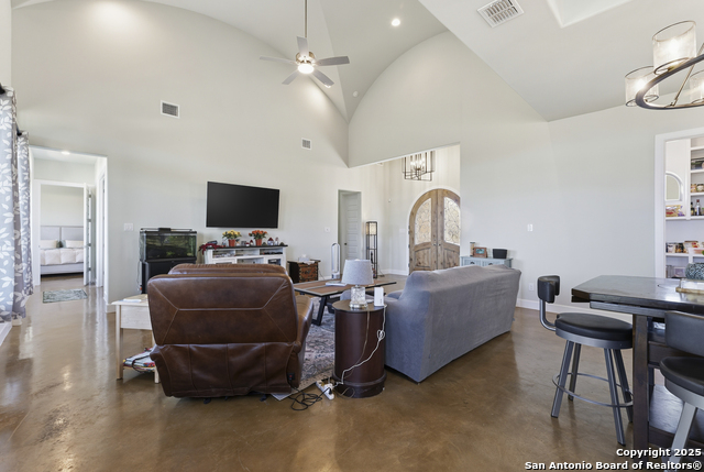 Image 8 of 50 For 937 Mystic Pkwy