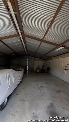 Image 29 of 32 For 2790 Willow  