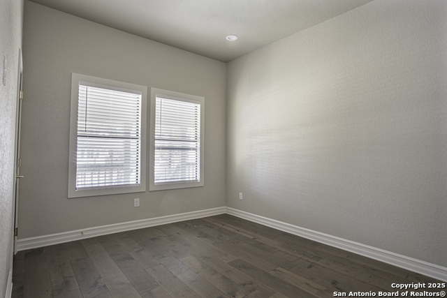 Image 14 of 51 For 1024 Burnet  