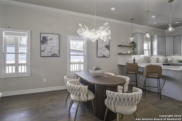 Image 9 of 51 For 1024 Burnet  