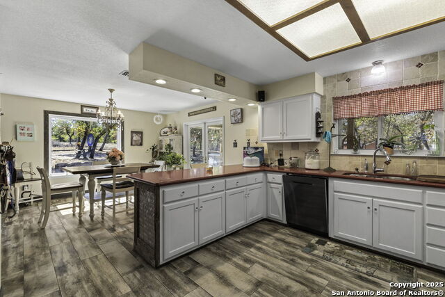 Image 10 of 42 For 127 Scenic Oak