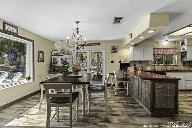 Image 14 of 42 For 127 Scenic Oak