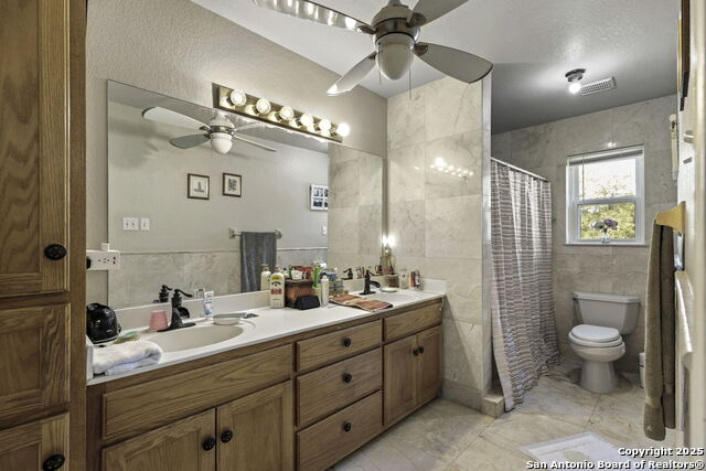 Image 16 of 42 For 127 Scenic Oak