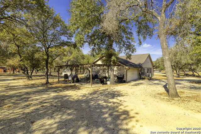 Image 24 of 42 For 127 Scenic Oak