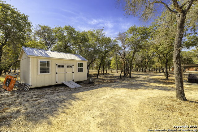 Image 27 of 42 For 127 Scenic Oak