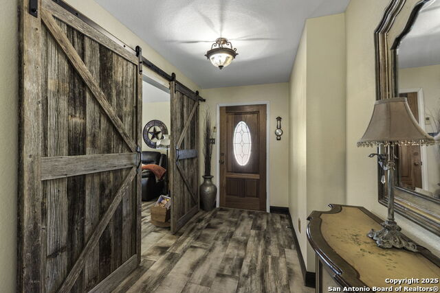 Image 4 of 42 For 127 Scenic Oak