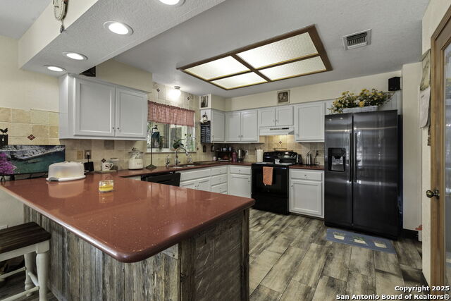 Image 9 of 42 For 127 Scenic Oak